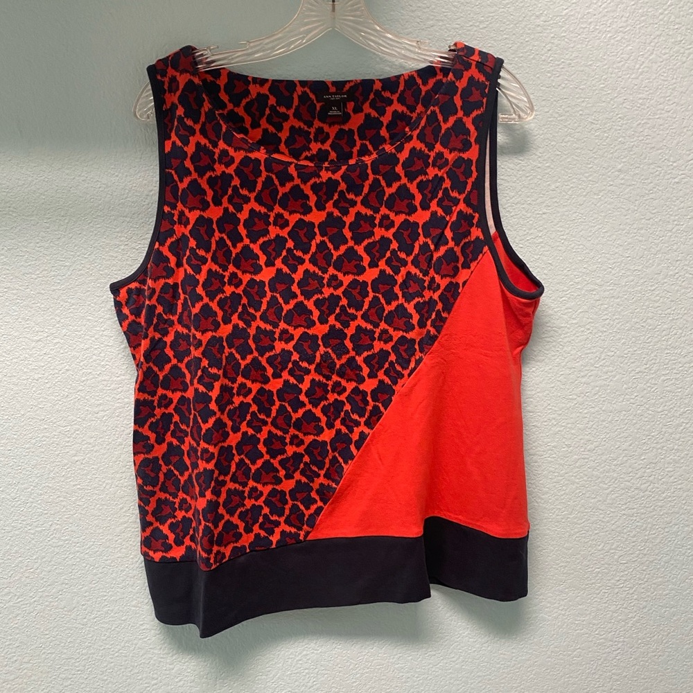 Gorgeous Navy and Orange Ann Taylor Top!